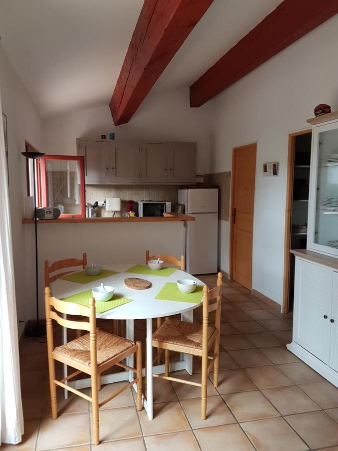 Petite maison entre Sanary et Bandol Extérieur photo