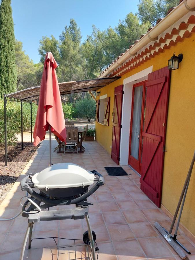 Petite maison entre Sanary et Bandol Extérieur photo