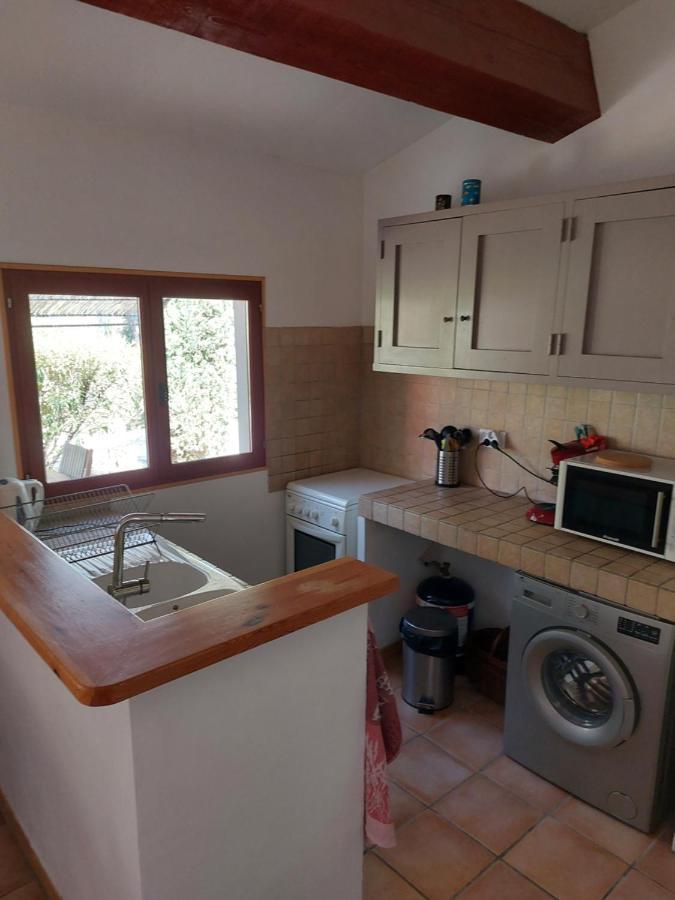 Petite maison entre Sanary et Bandol Extérieur photo